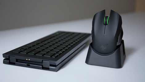 Illustration for article titled Finally, a Mouse and Keyboard You Can Comfortably Use on the Couch